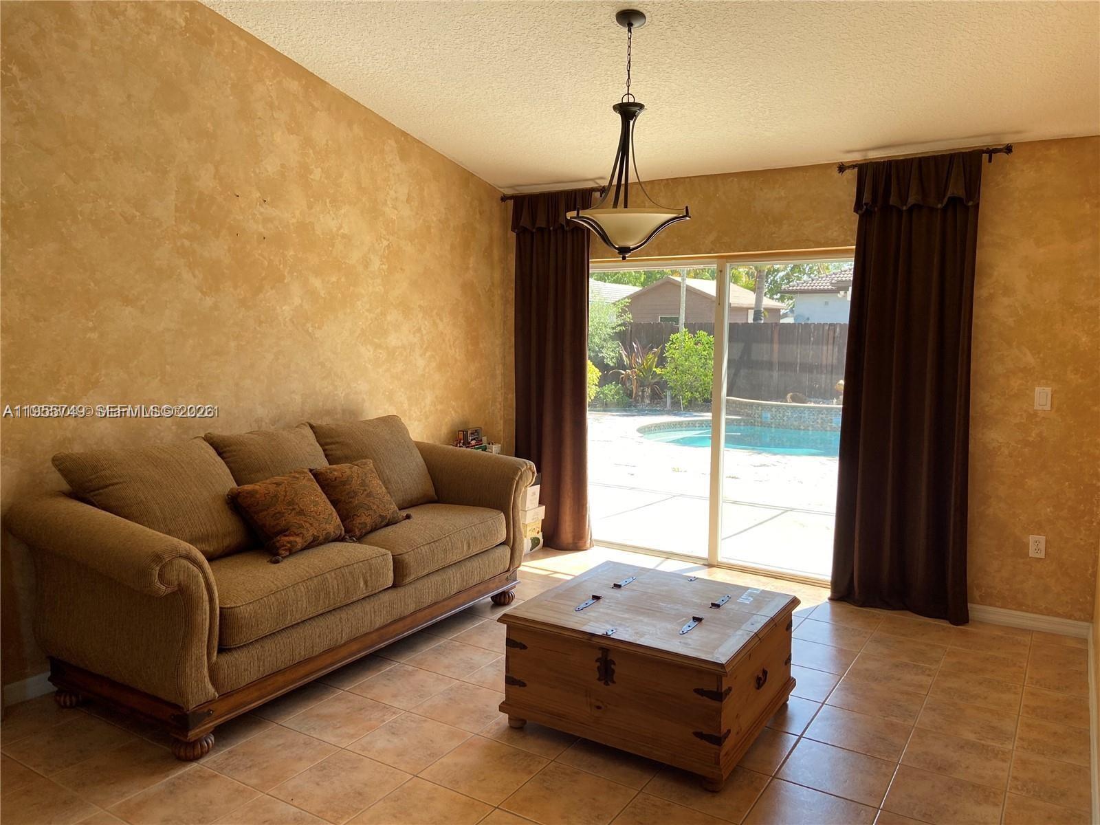 QUIRCH SUB - Residential