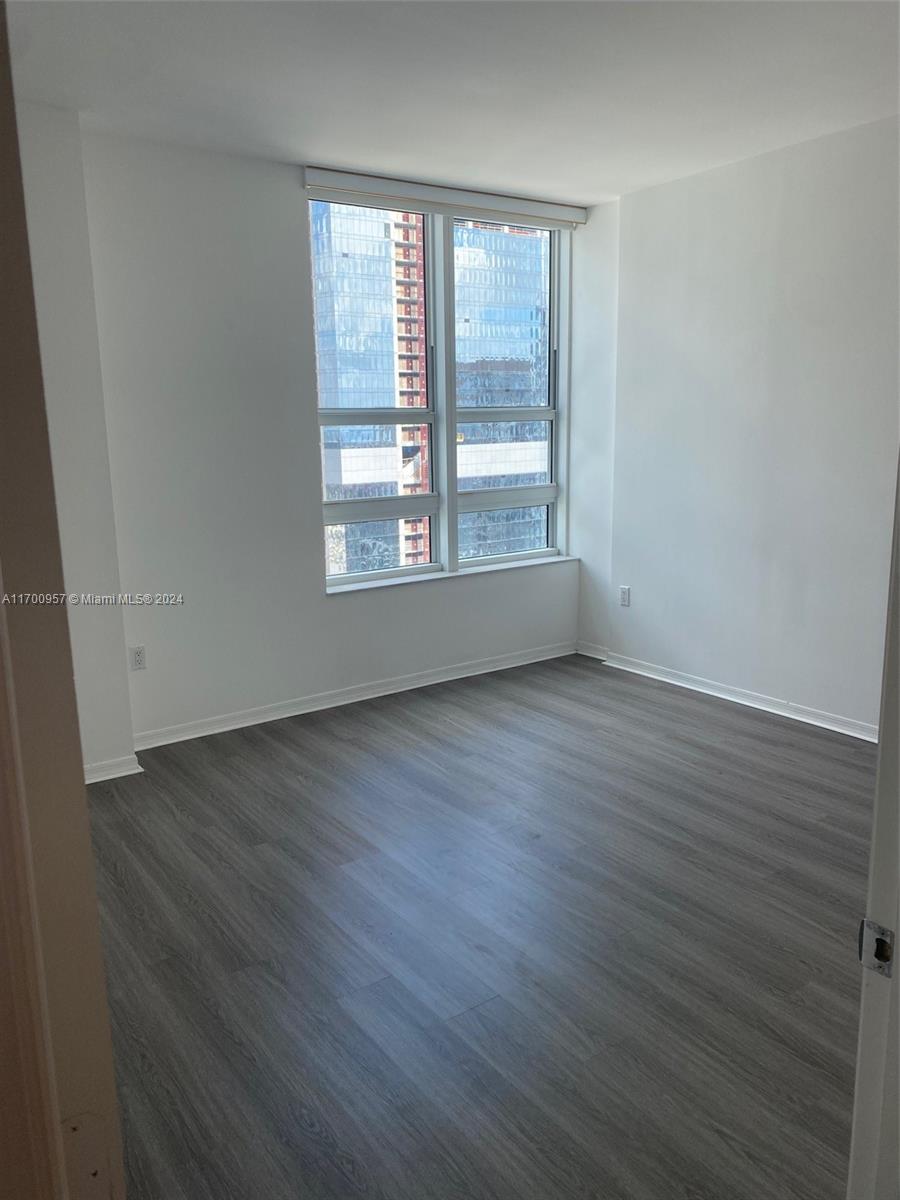 THE PLAZA 901 BRICKELL CO - Residential