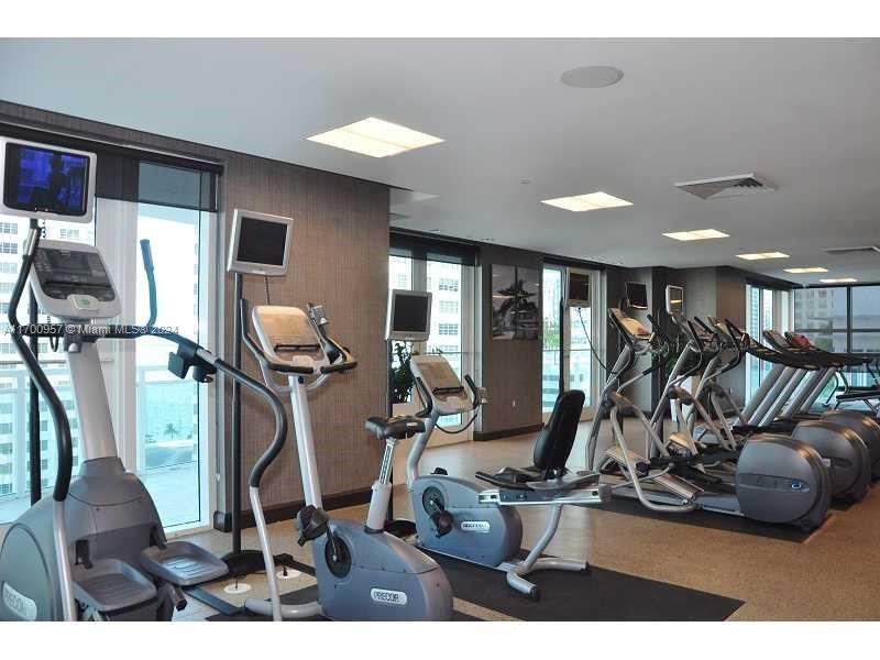 THE PLAZA 901 BRICKELL CO - Residential