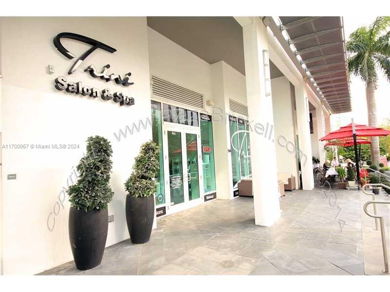 THE PLAZA 901 BRICKELL CO - Residential