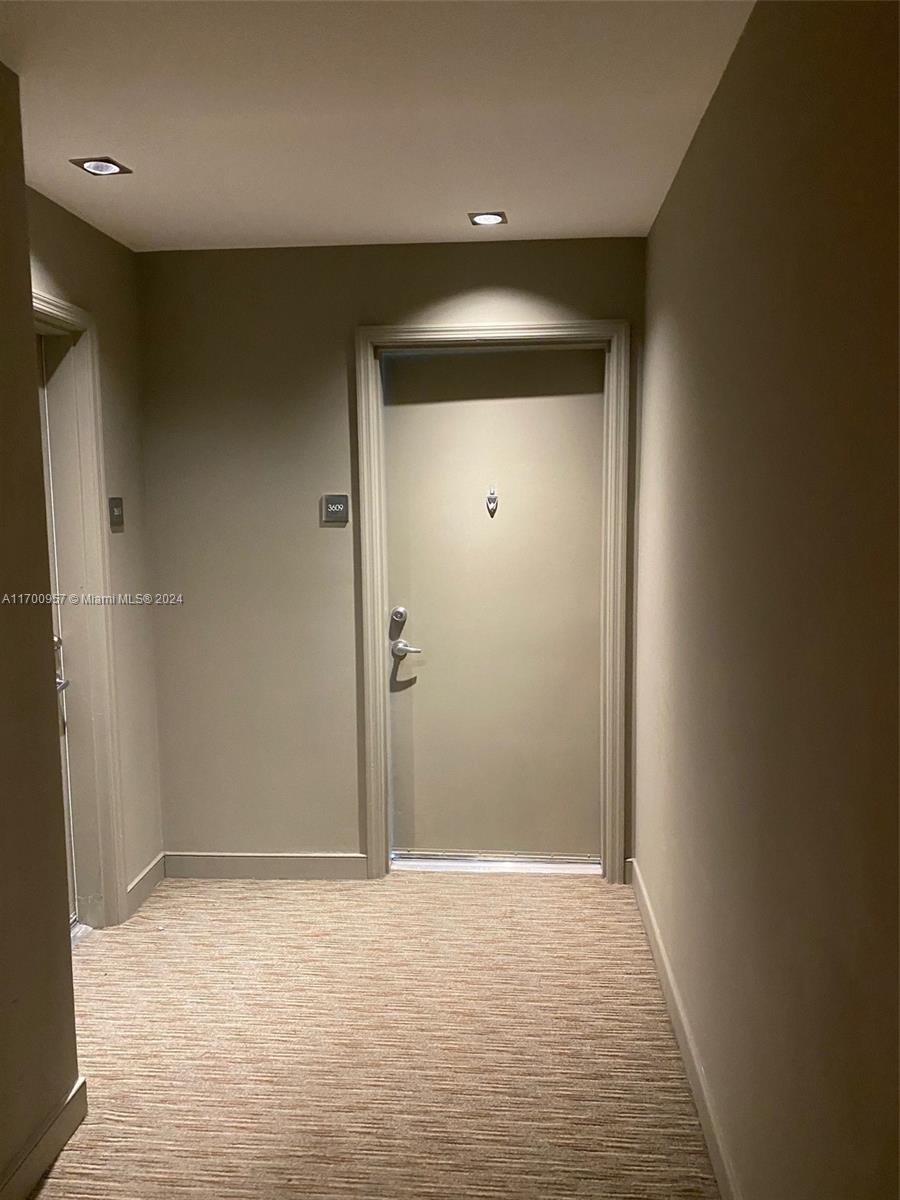 THE PLAZA 901 BRICKELL CO - Residential