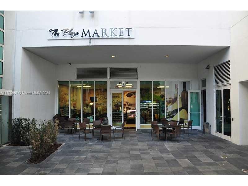 THE PLAZA 901 BRICKELL CO - Residential