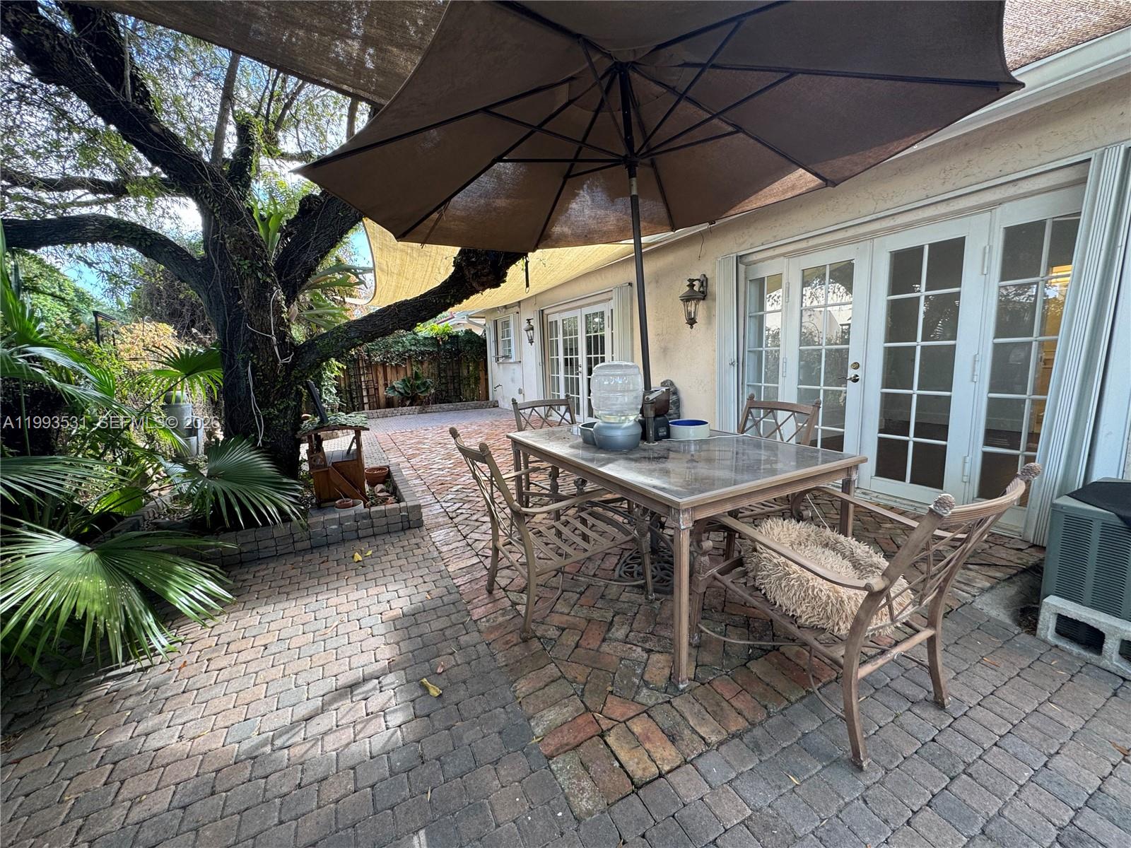 PATIO HOMES OF DORAL PINE - Residential Lease
