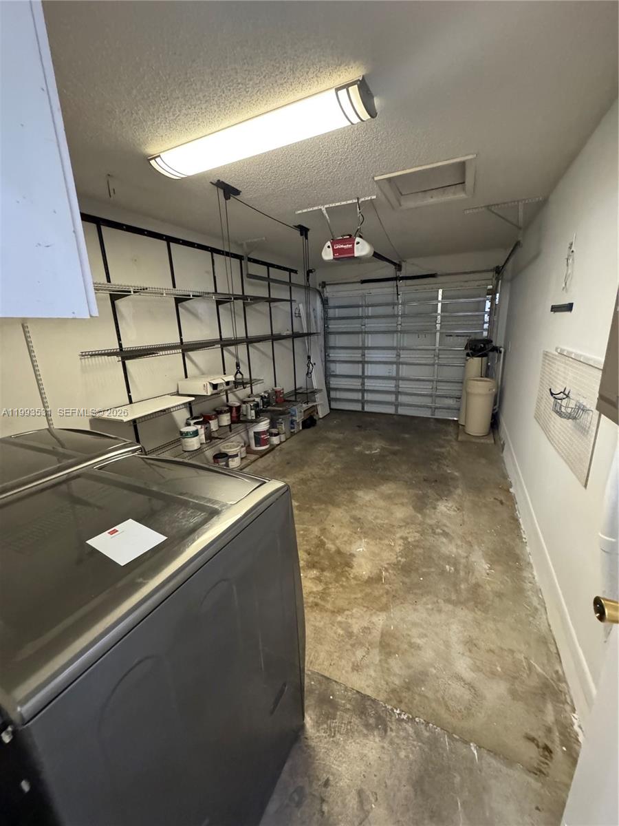 PATIO HOMES OF DORAL PINE - Residential Lease