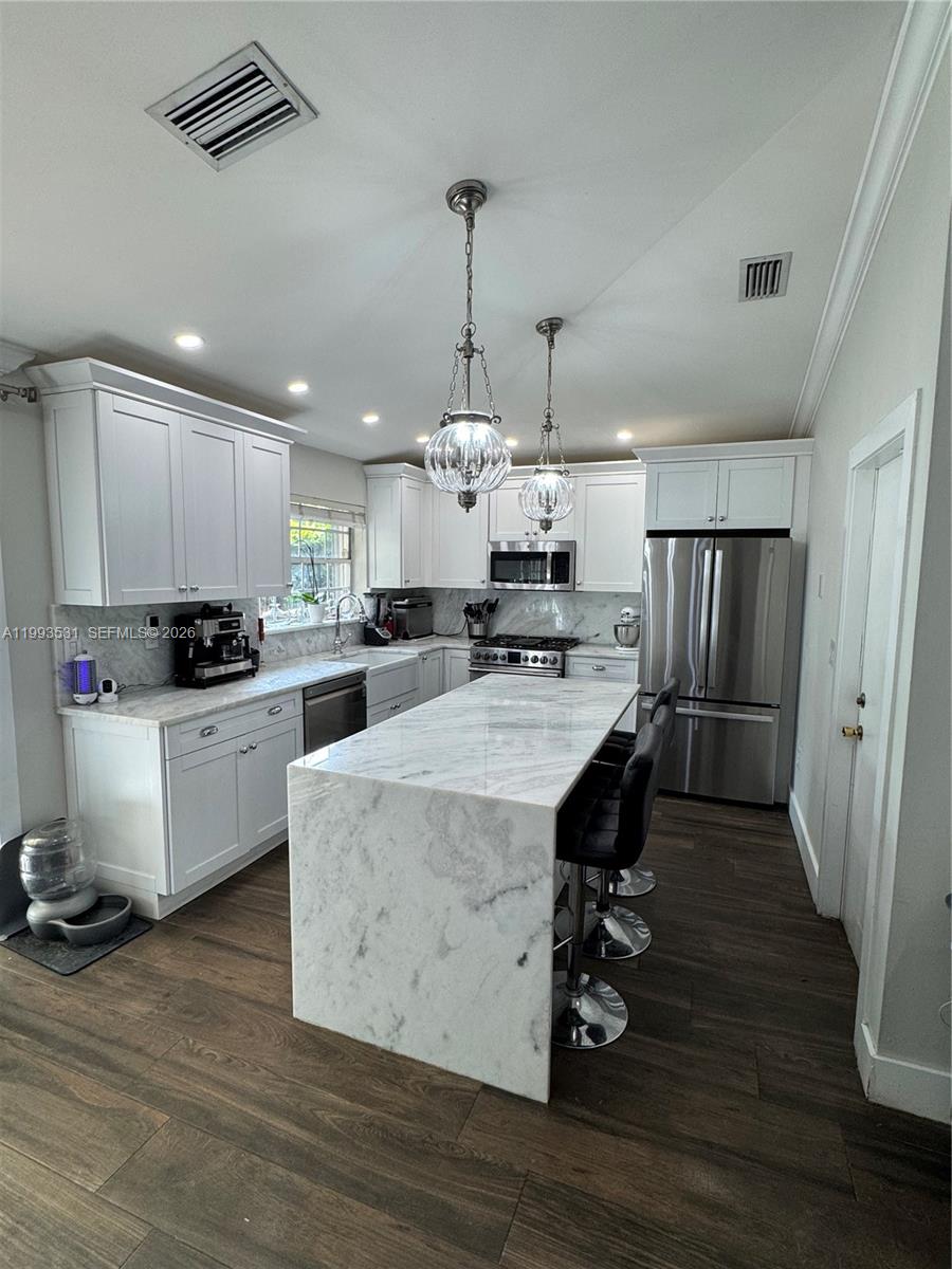 PATIO HOMES OF DORAL PINE - Residential Lease