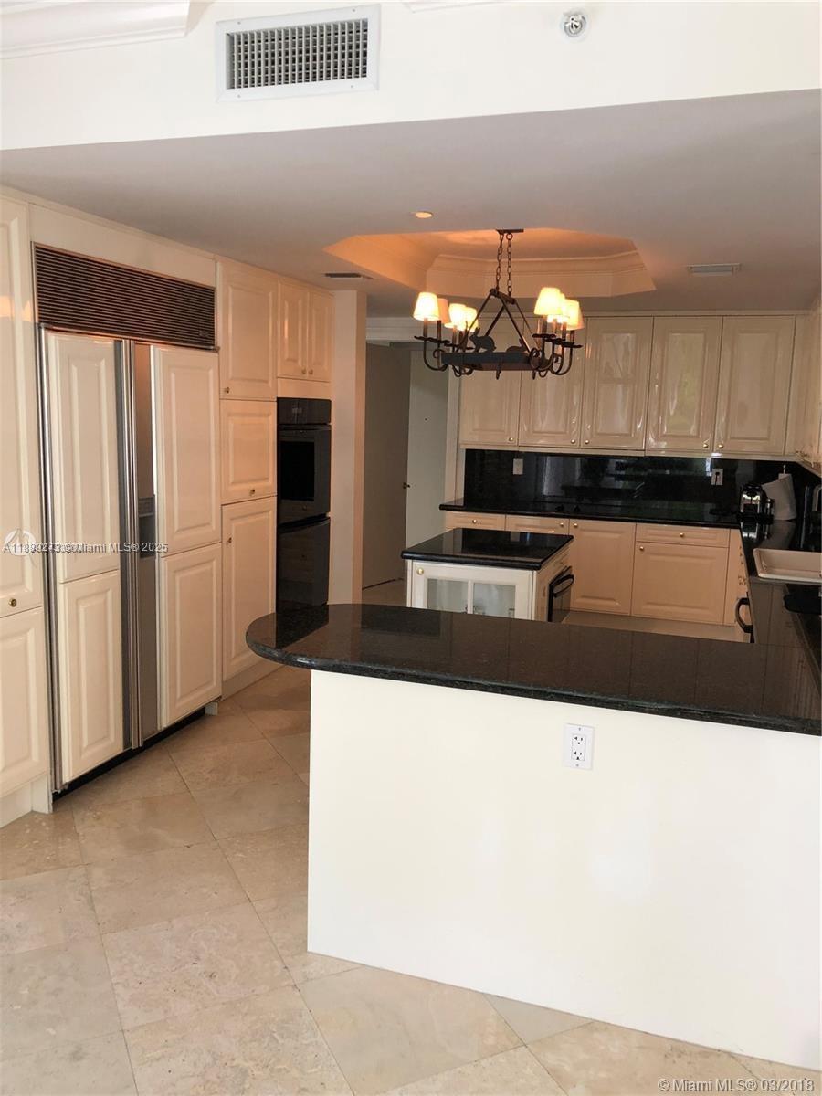 GRAND BAY TOWER CONDO - Residential Lease