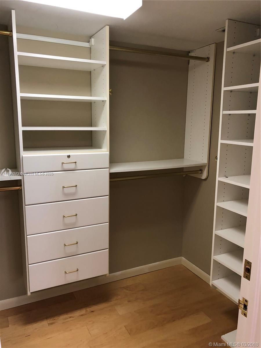 GRAND BAY TOWER CONDO - Residential Lease