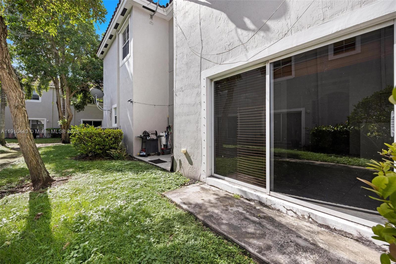 LAS TERRAZAS AT VIZCAYA C - Residential