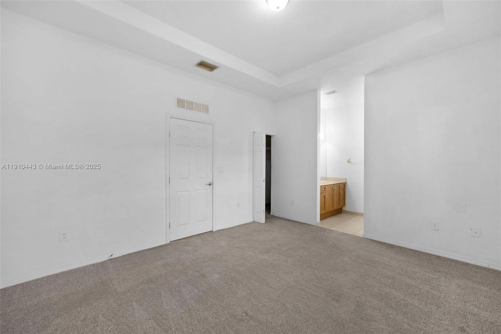 LAS TERRAZAS AT VIZCAYA C - Residential