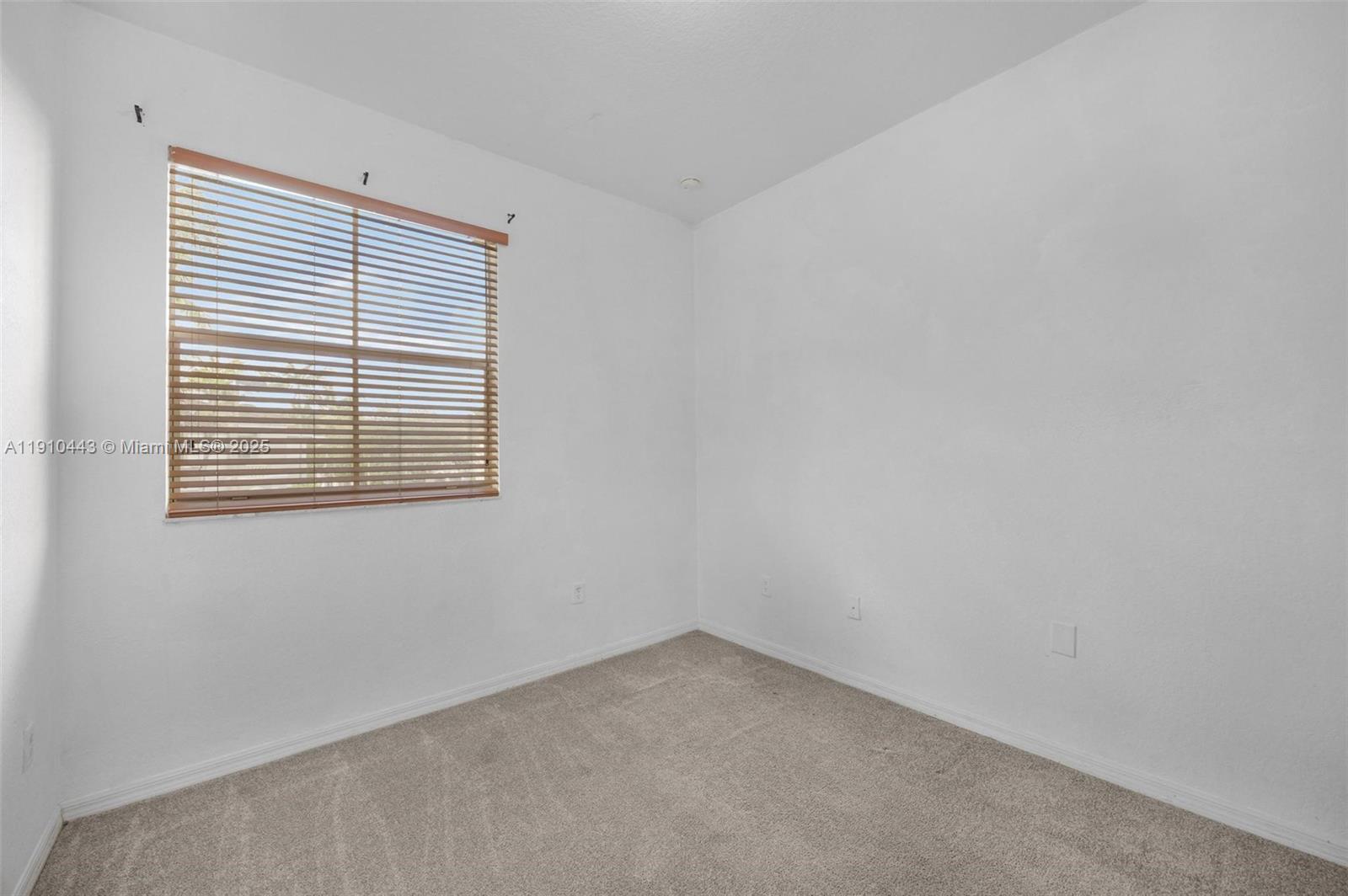 LAS TERRAZAS AT VIZCAYA C - Residential