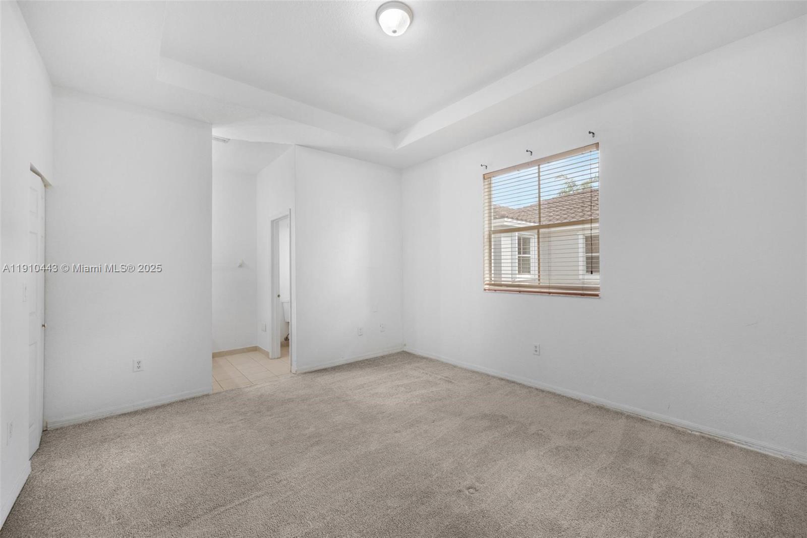 LAS TERRAZAS AT VIZCAYA C - Residential