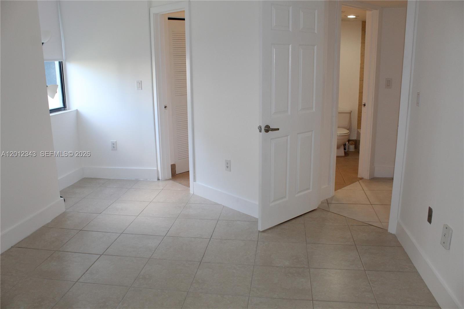 VERABELLA FALLS CONDO - Residential Lease