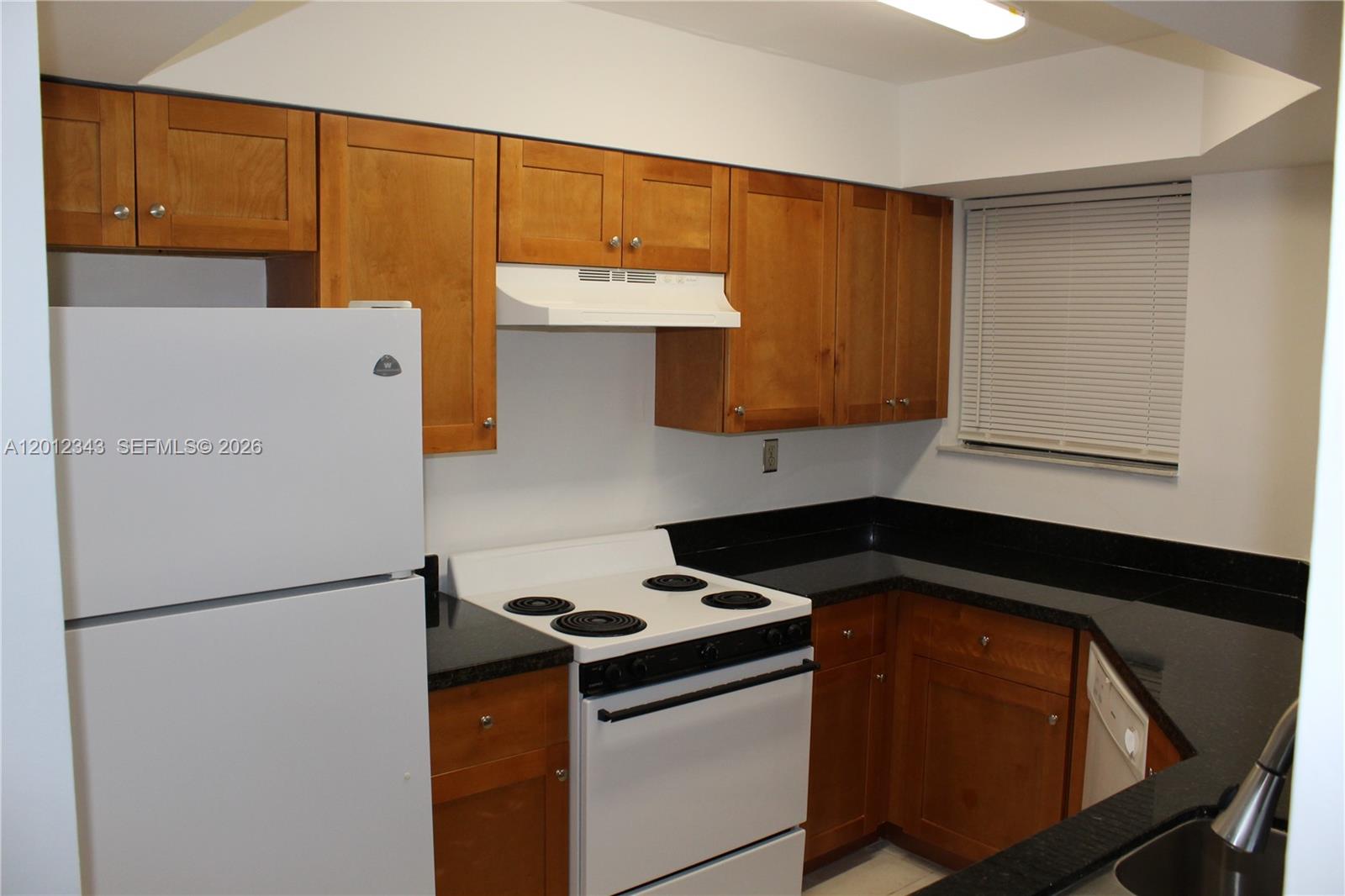 VERABELLA FALLS CONDO - Residential Lease