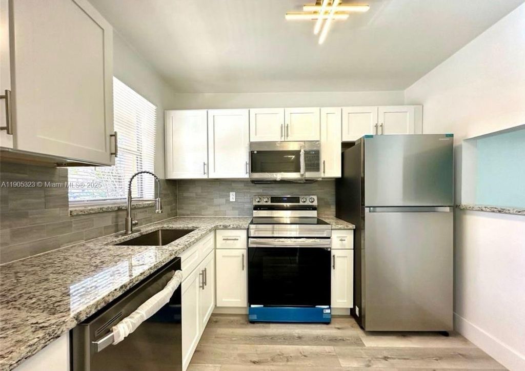 Photo of 6750 Royal Palm Blvd #110E, Margate, FL 33063 (MLS # A11905323)