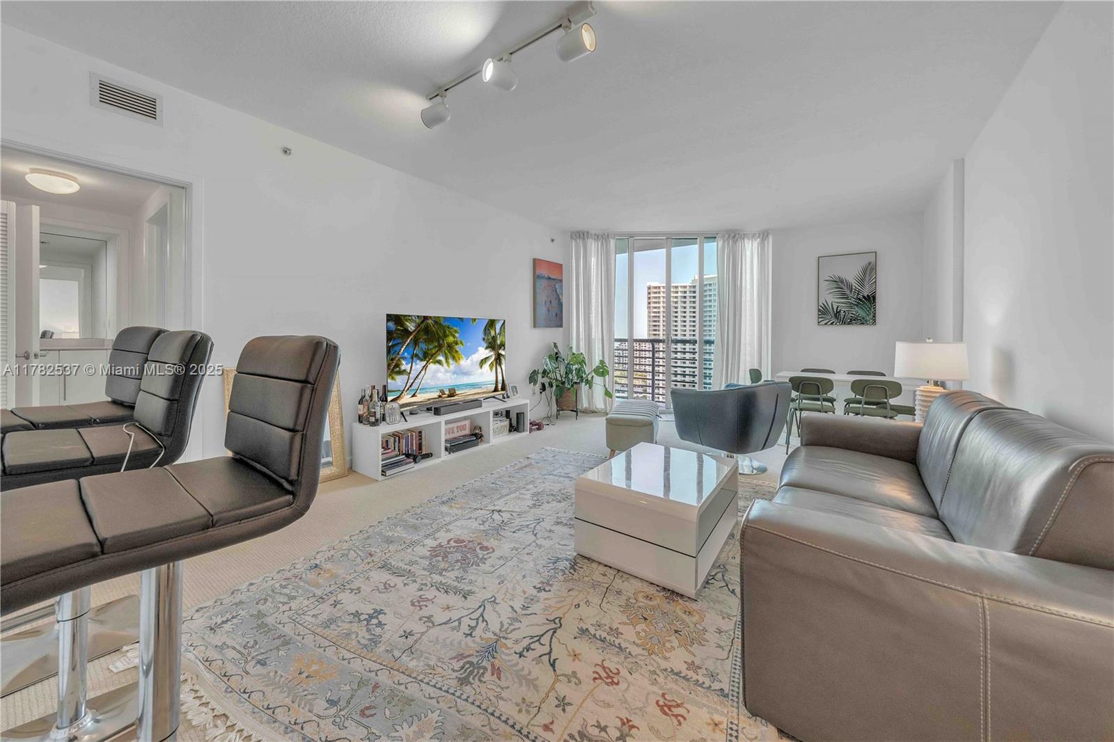 335 S Biscayne Blvd 2003