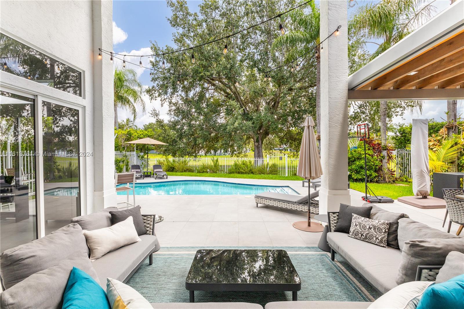 PRESIDENTIAL ESTATES SUB - Residential