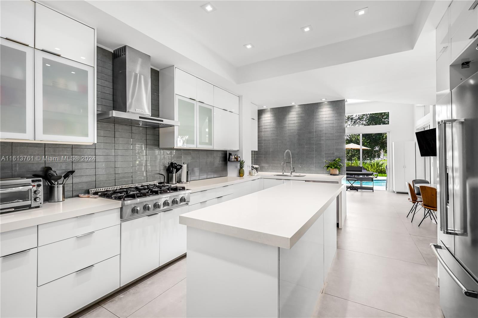 PRESIDENTIAL ESTATES SUB - Residential