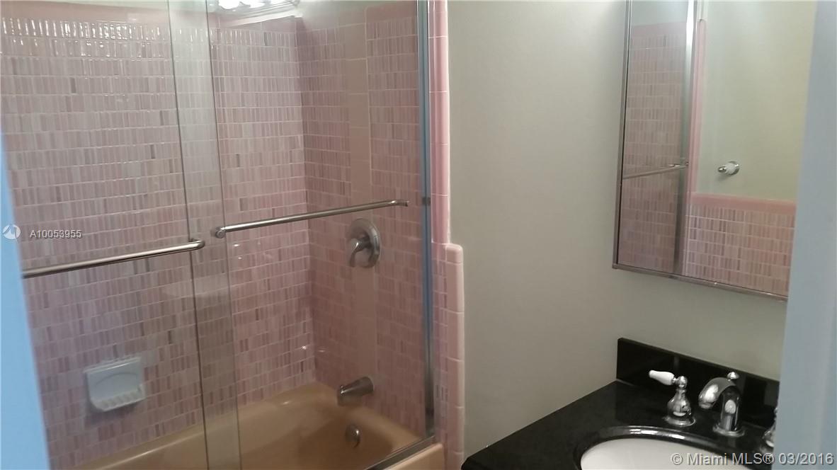 BISCAYNE 21 CONDO - Residential Lease