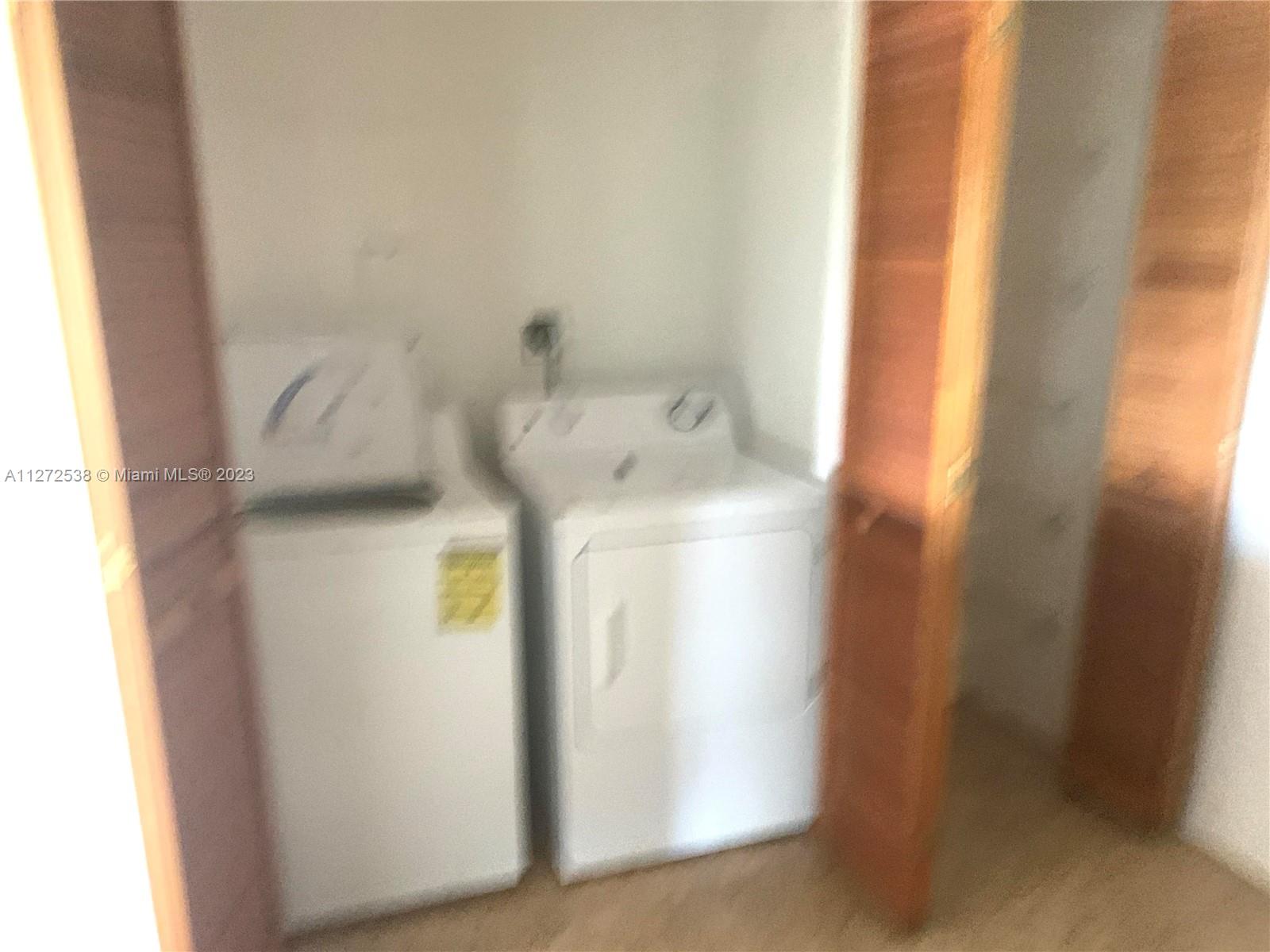 KENLAND POINTE CONDO II - Residential