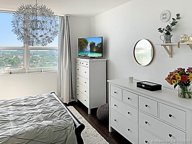 DA VINCI ON DOUGLAS CONDO - Residential Lease