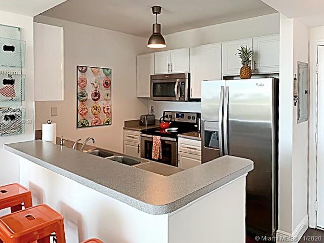 DA VINCI ON DOUGLAS CONDO - Residential Lease