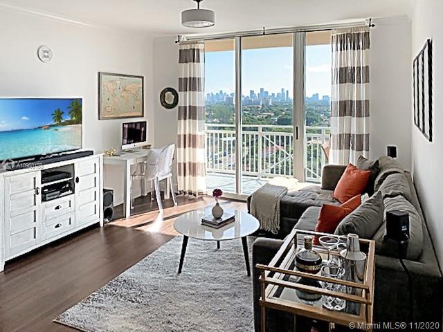 DA VINCI ON DOUGLAS CONDO - Residential Lease