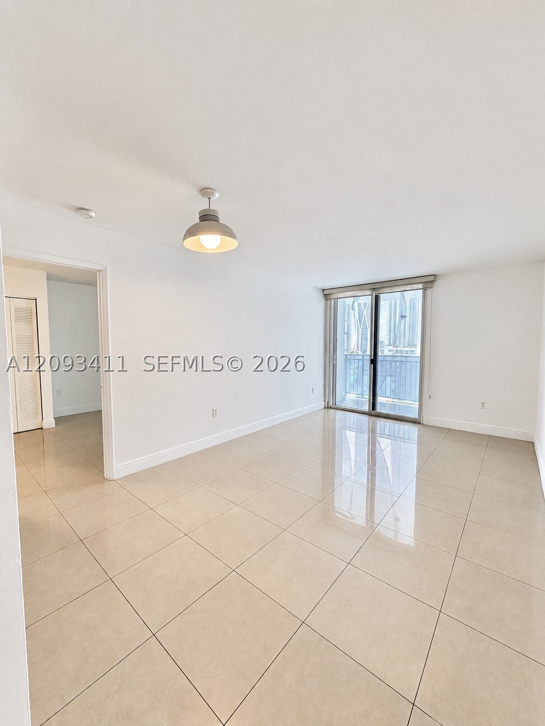 850 N Miami Ave W-2002