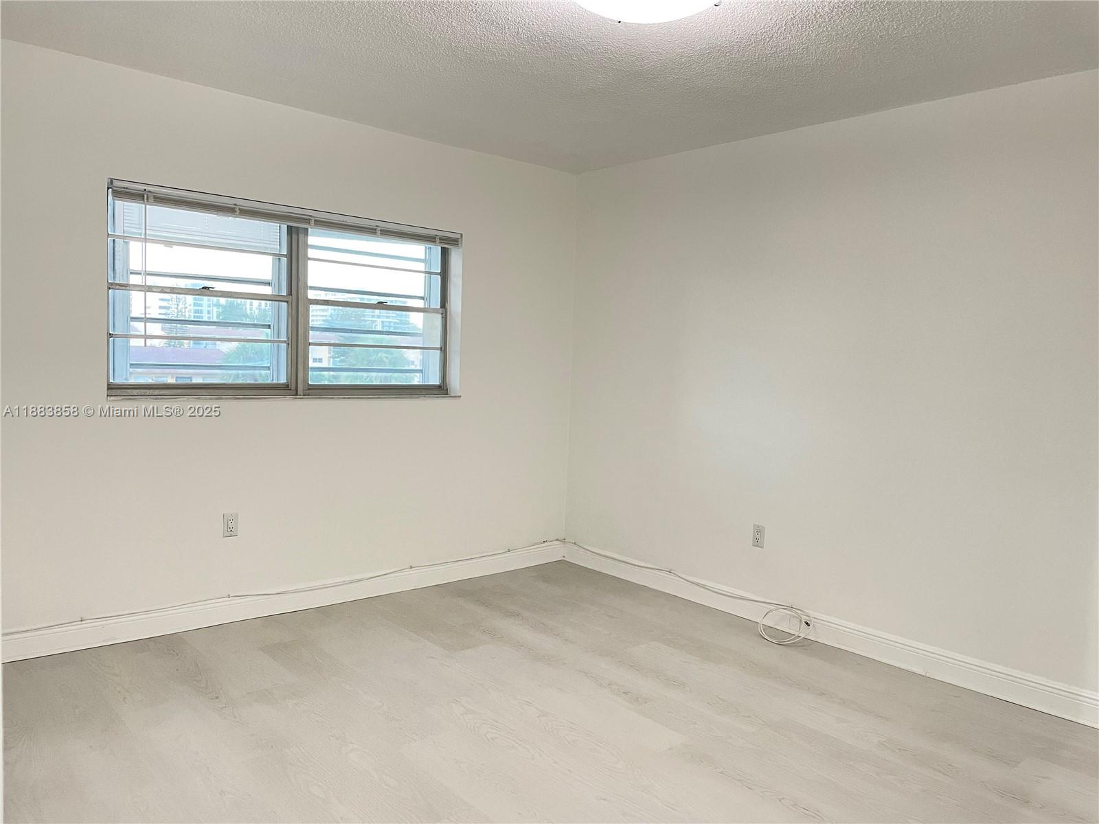 BISC LAKE GARDENS NO 2 BL - Residential Lease