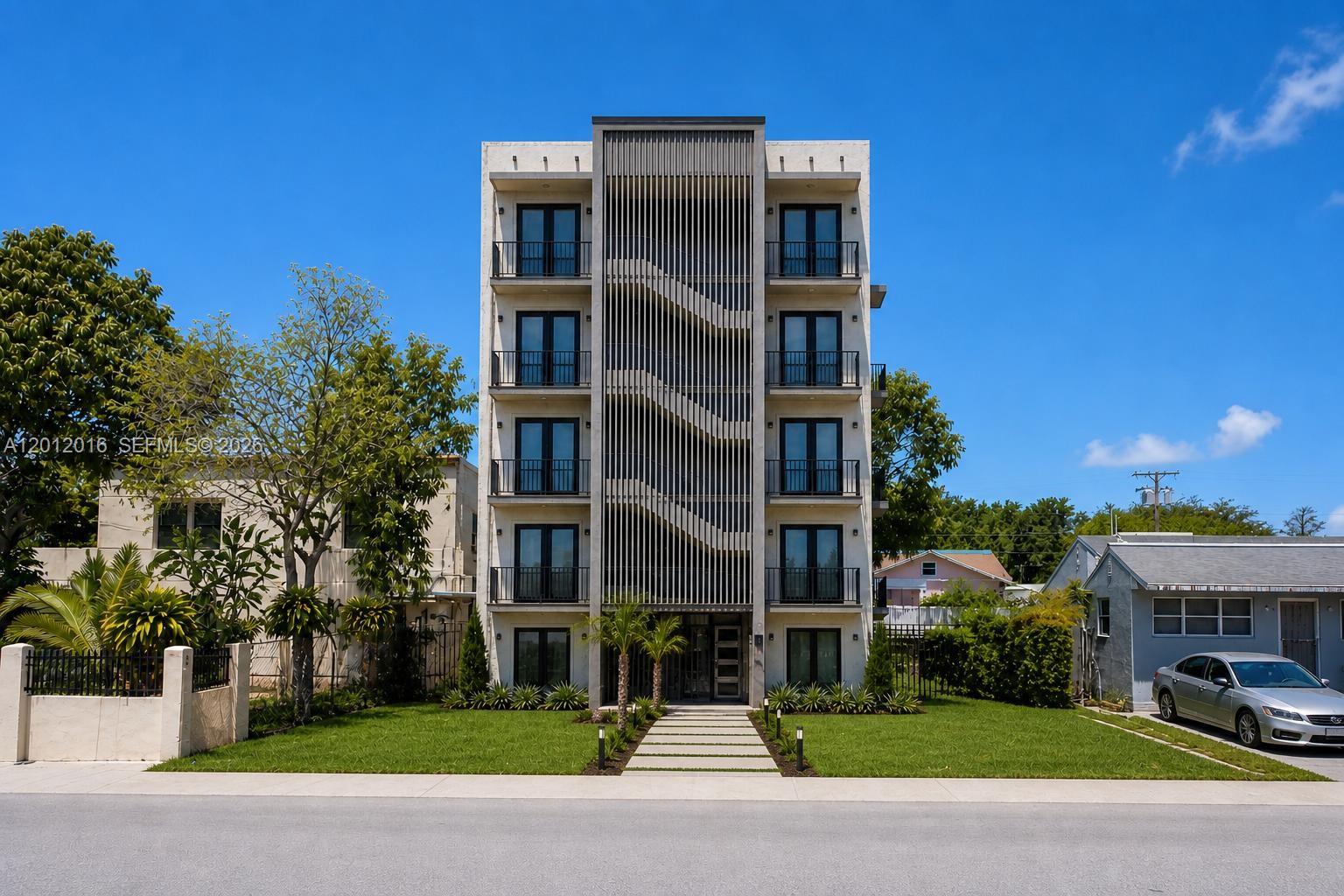 285 NE 55th St