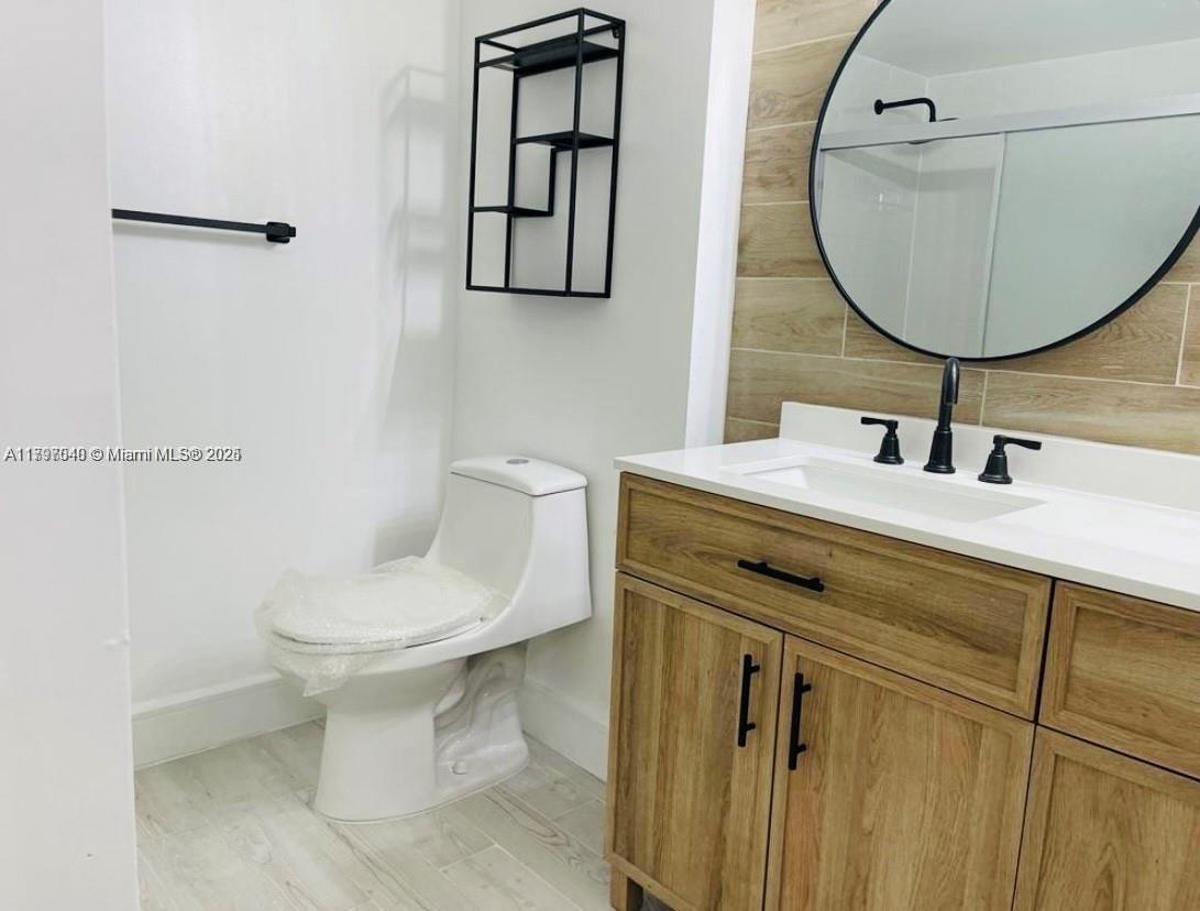 ROYAL GRAND - Residential Lease