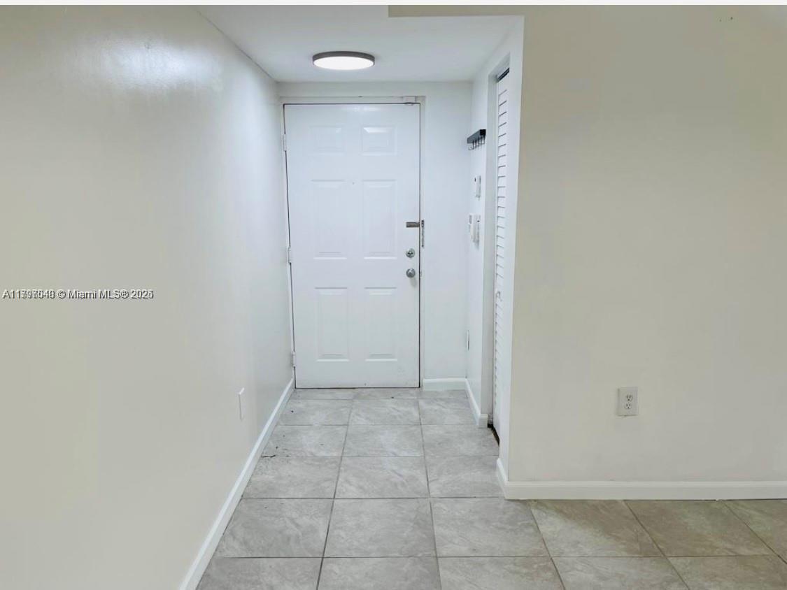 ROYAL GRAND - Residential Lease