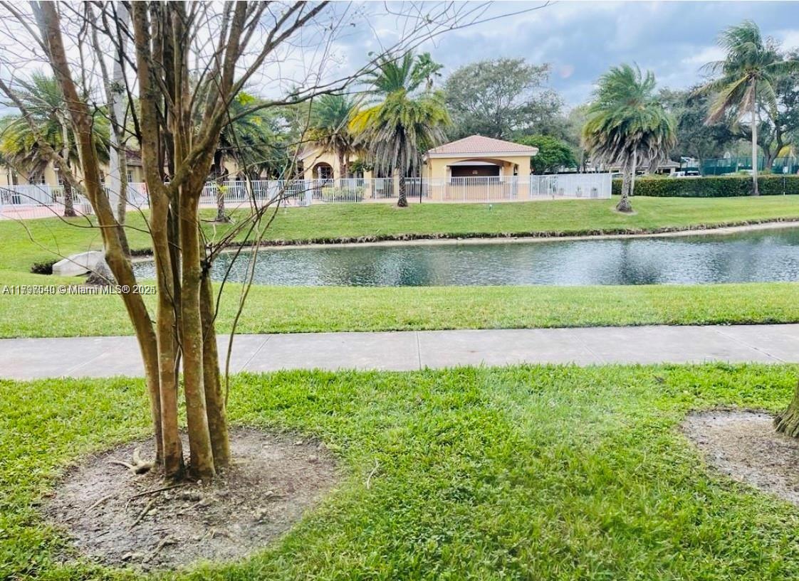ROYAL GRAND - Residential Lease
