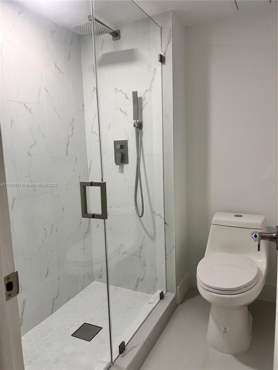 RACQUET CLUB APARTMENTS A - Residential