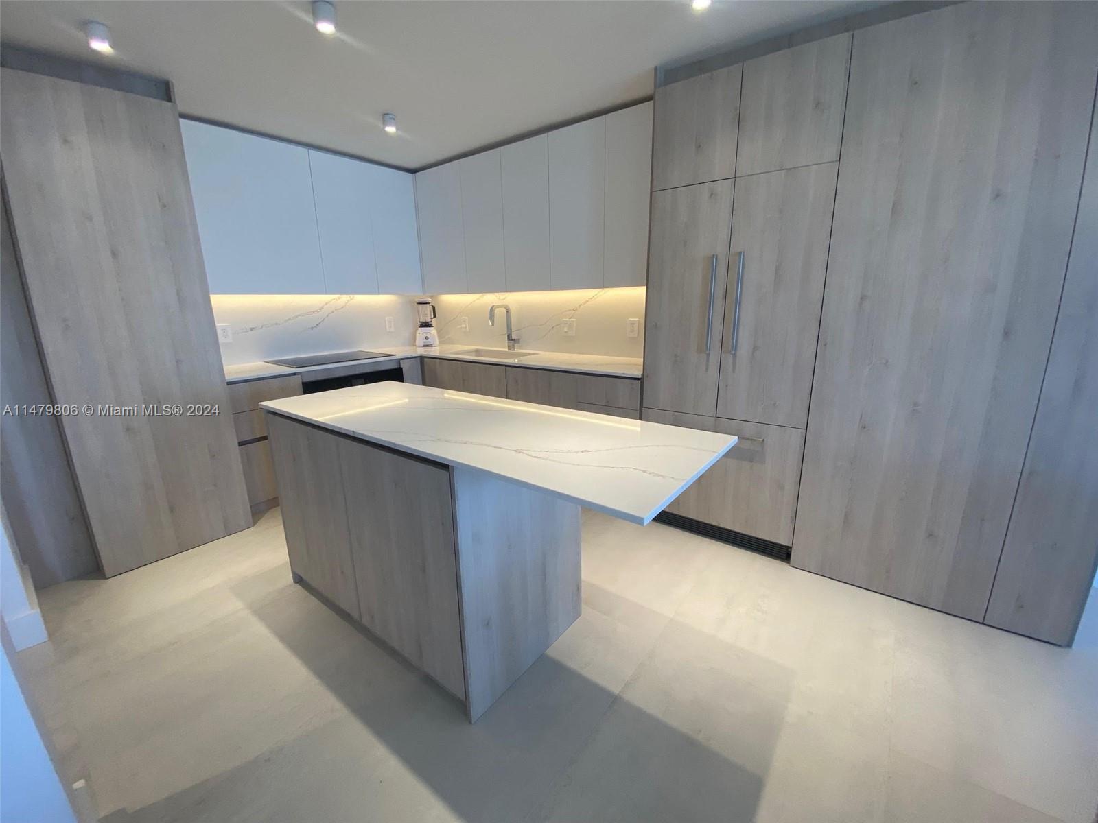 Located in the center of Classic Brickell! Newly remodeled with the most exquisite taste, this beautiful 2/2 in Brickell Place offers amazing views, spacious spaces and a wonderful and exclusive community. The unit is beautifully furnished, remodeled with top of the line appliances and finishes. The building offers convenient amenities: two pools and hot tub, tennis court (with tennis center), marinas, barbecue spaces, pool cabanas, complementary valet parking, child's play room and playground. Easy to show, just text listing agent.