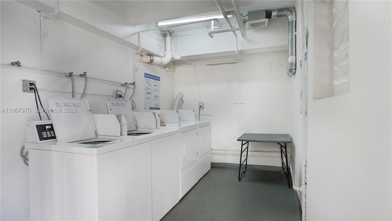 CREEK TOWERS & YACHT CLUB - Residential