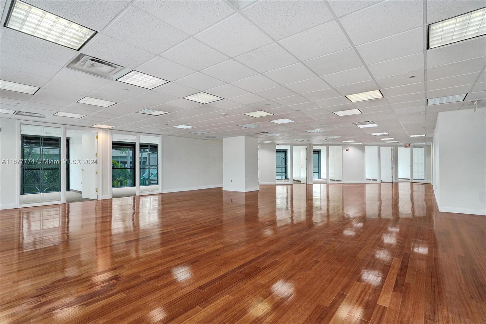 Fort Lauderdale, Florida 33301, United States, ,Commercial,Active,37912