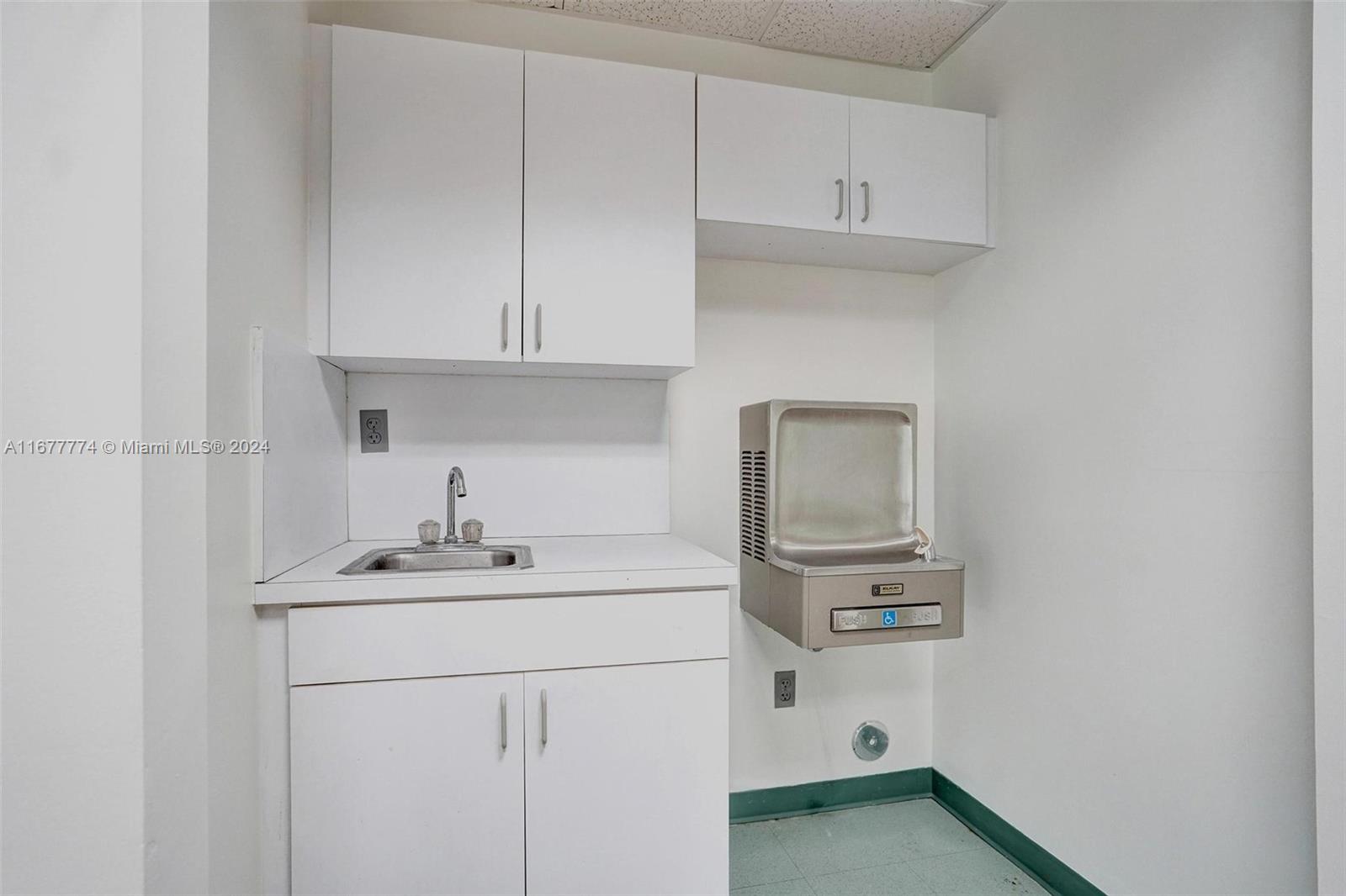 Fort Lauderdale, Florida 33301, United States, ,Commercial,Active,37912