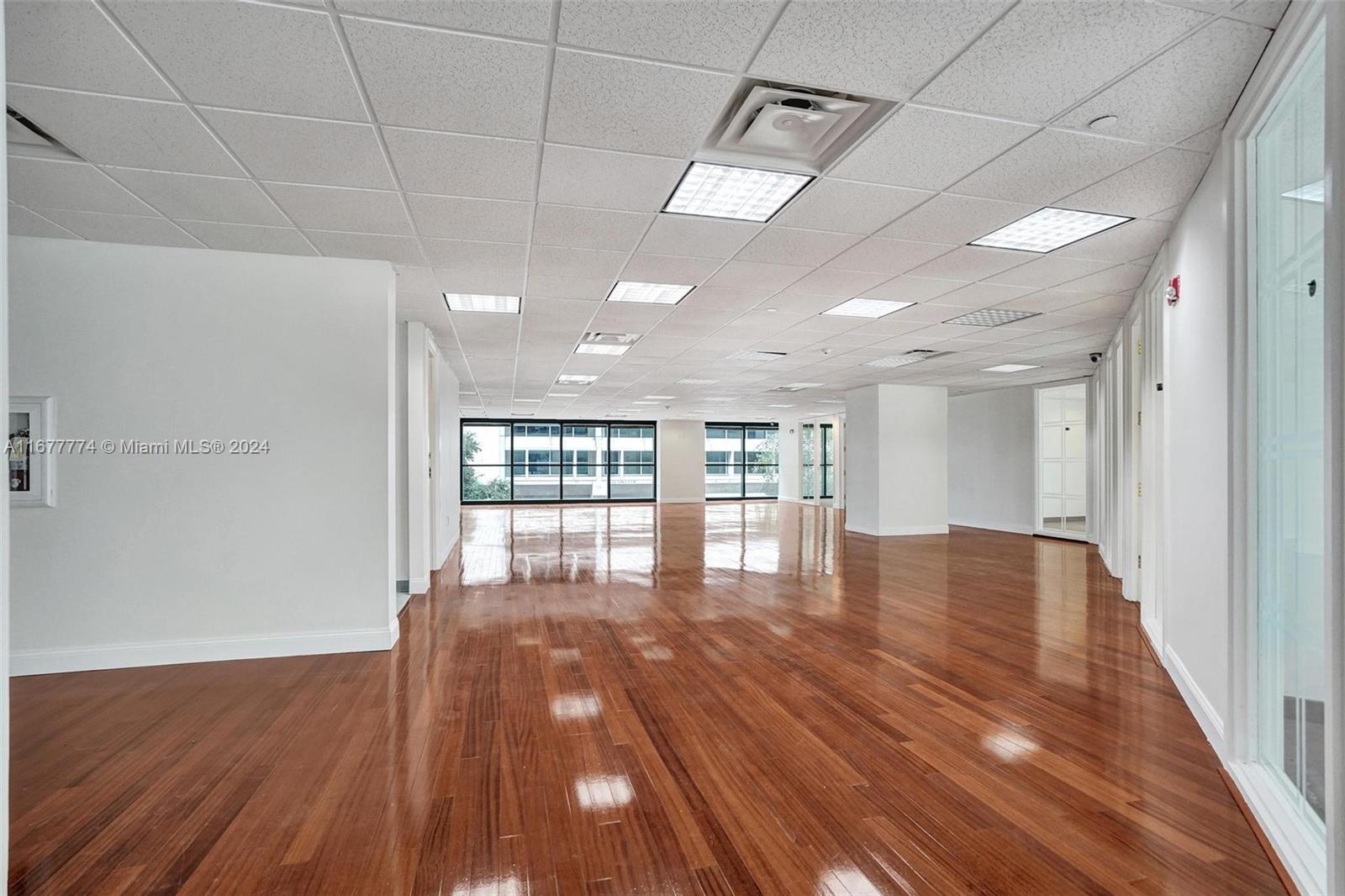 Fort Lauderdale, Florida 33301, United States, ,Commercial,Active,37912