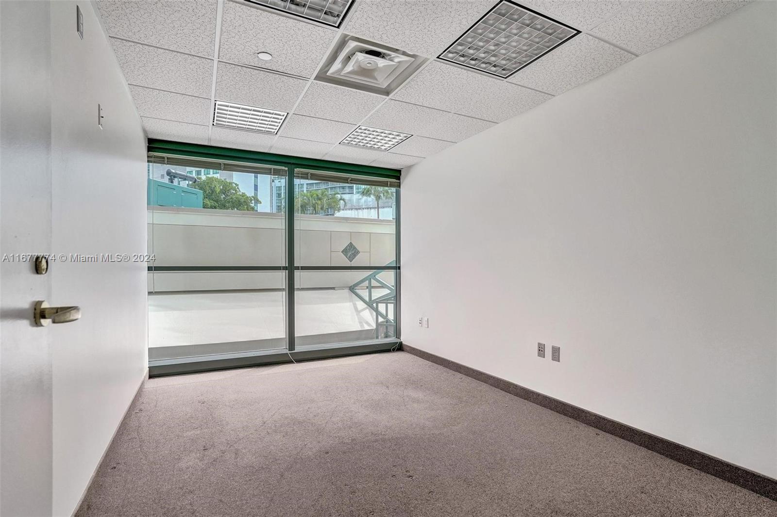 Fort Lauderdale, Florida 33301, United States, ,Commercial,Active,37912