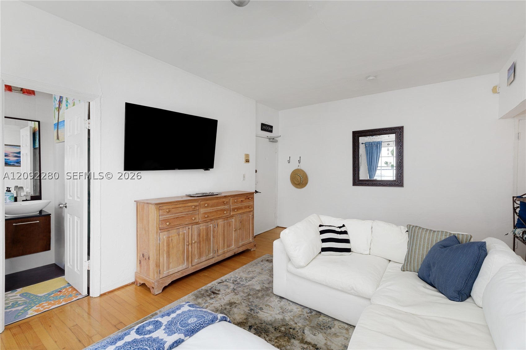 1005 Meridian Ave 8