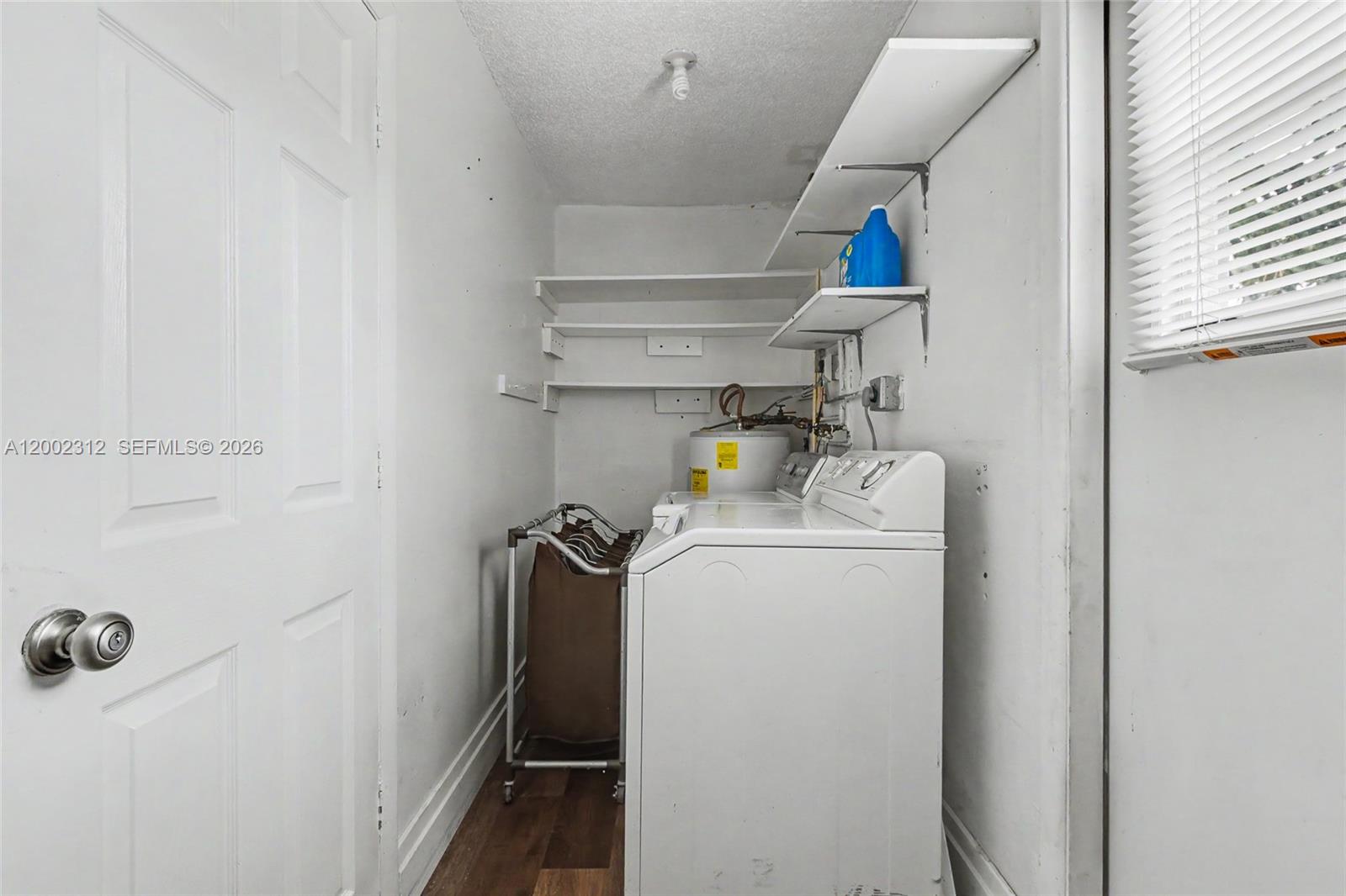 CRYSTAL LAKE 4TH SEC - Residential