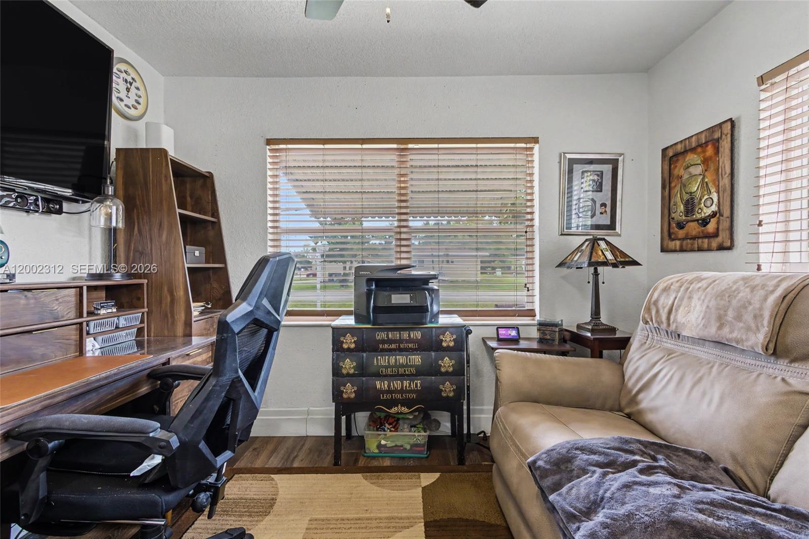 CRYSTAL LAKE 4TH SEC - Residential