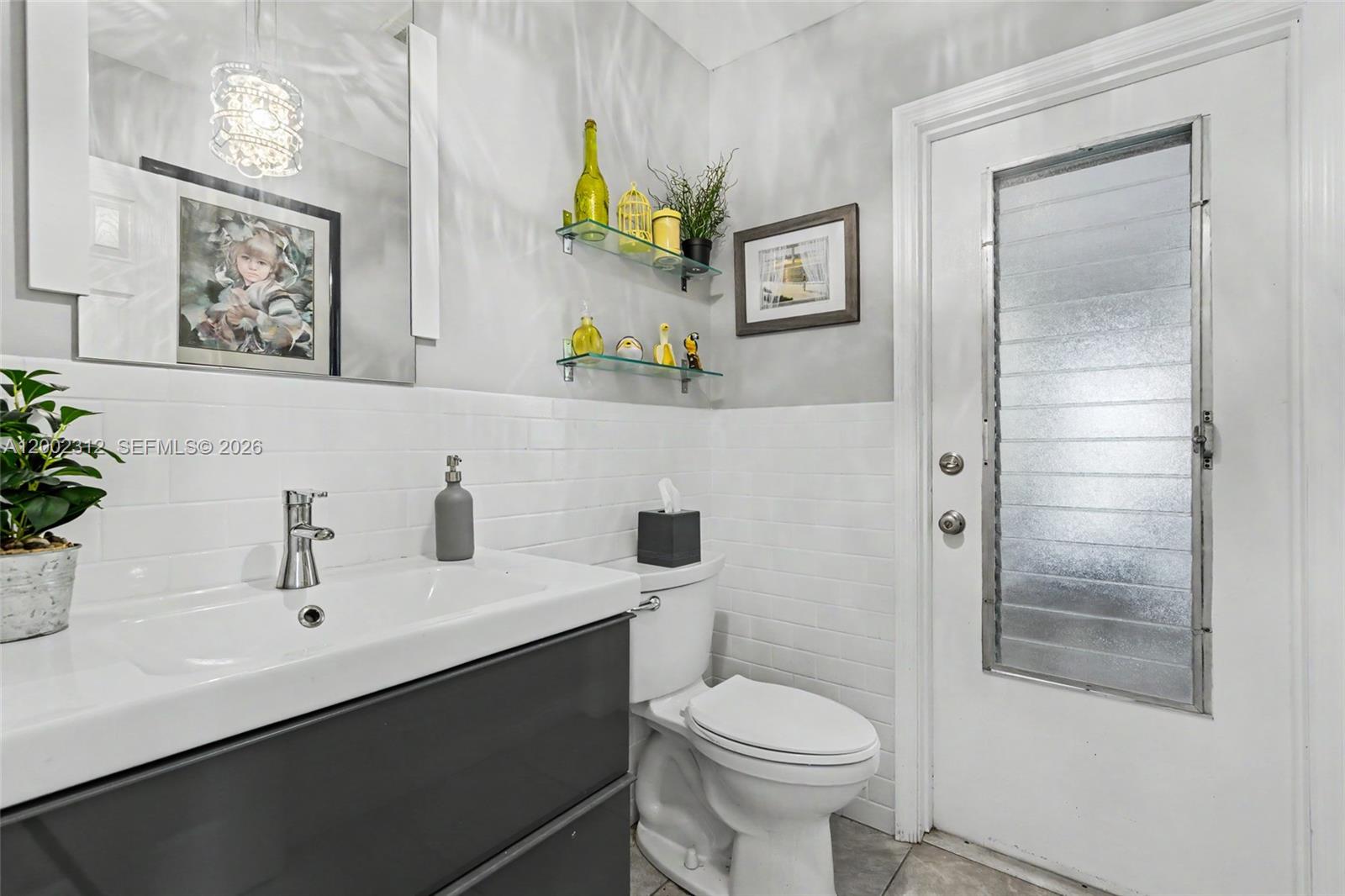 CRYSTAL LAKE 4TH SEC - Residential