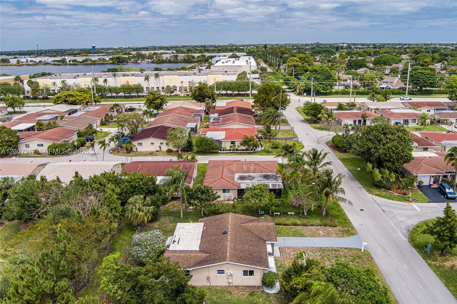 CRYSTAL LAKE 4TH SEC - Residential