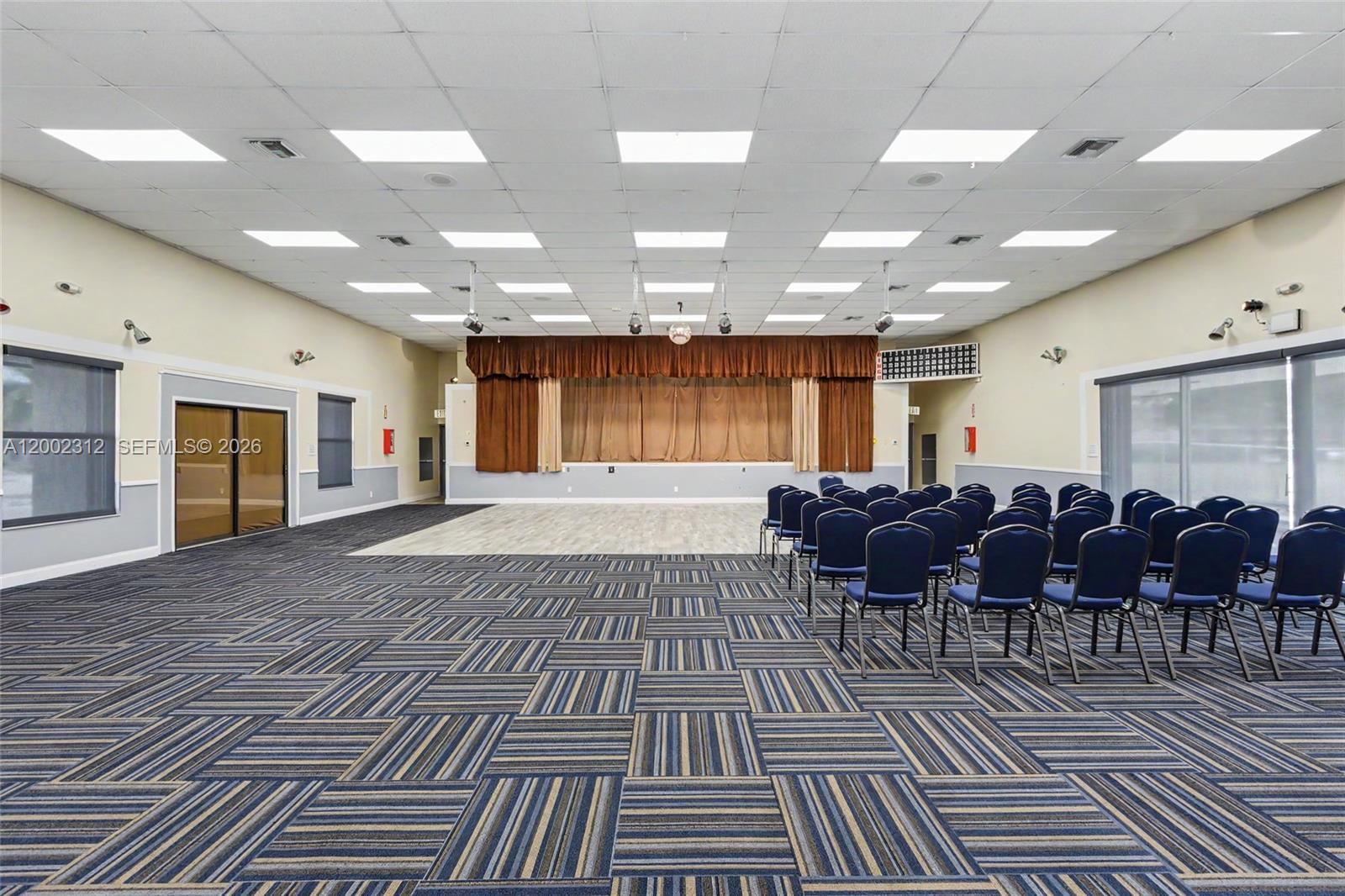 CRYSTAL LAKE 4TH SEC - Residential