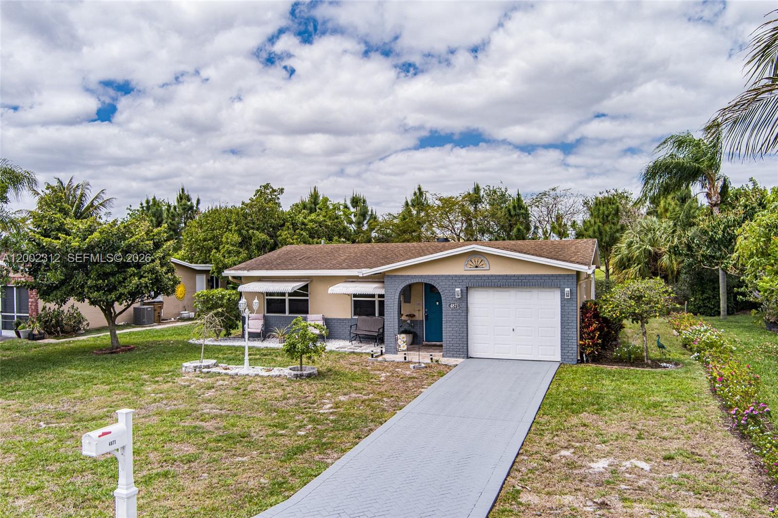 CRYSTAL LAKE 4TH SEC - Residential