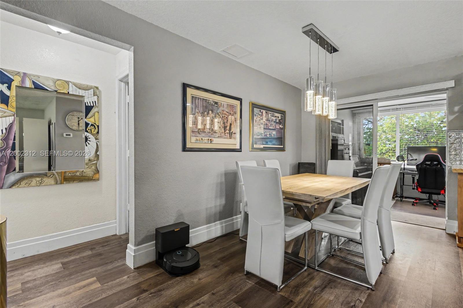 CRYSTAL LAKE 4TH SEC - Residential