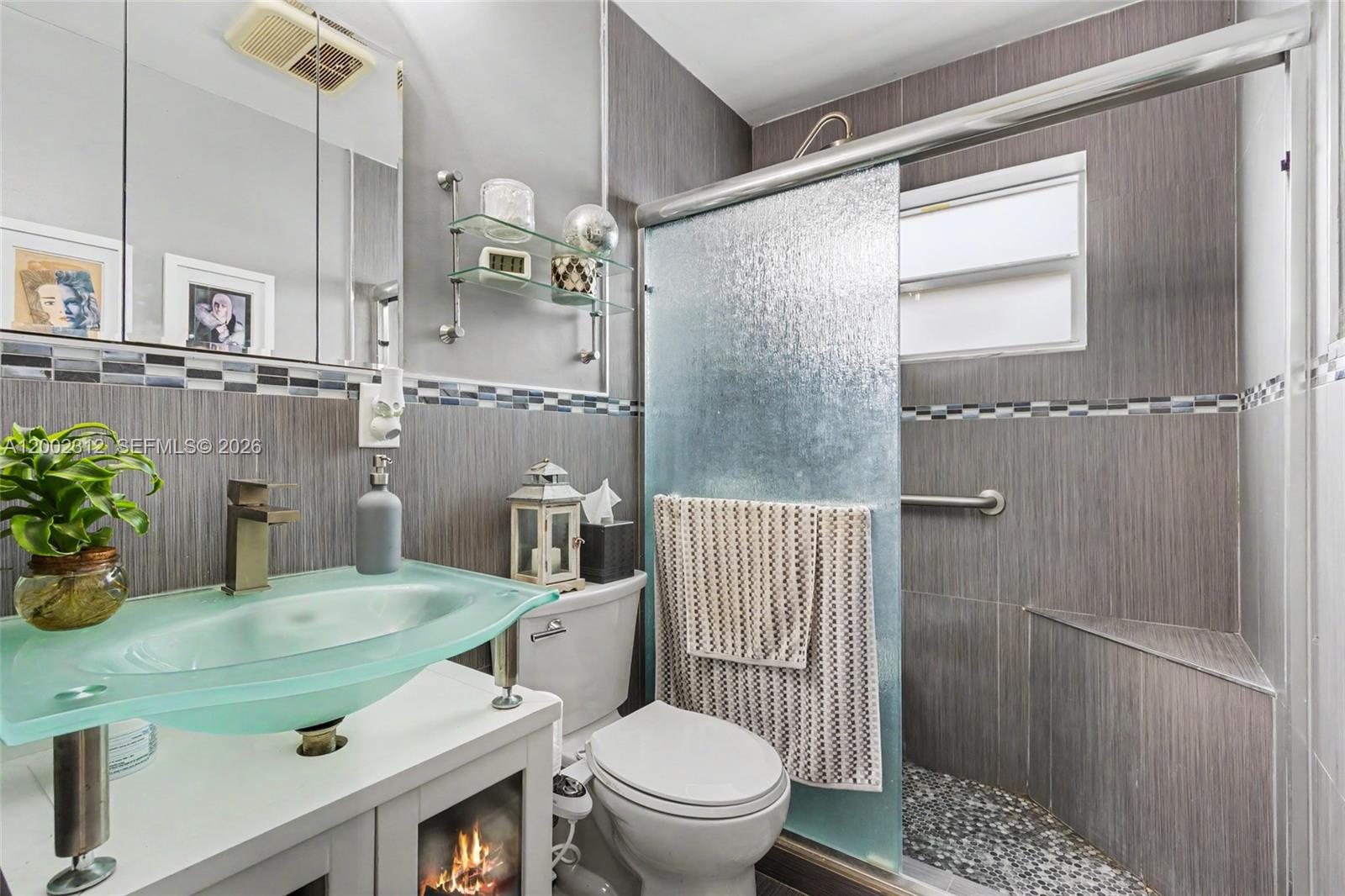 CRYSTAL LAKE 4TH SEC - Residential