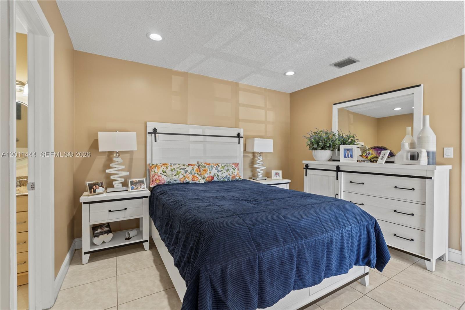 LES CHATEAUX AT INT GARDE - Residential