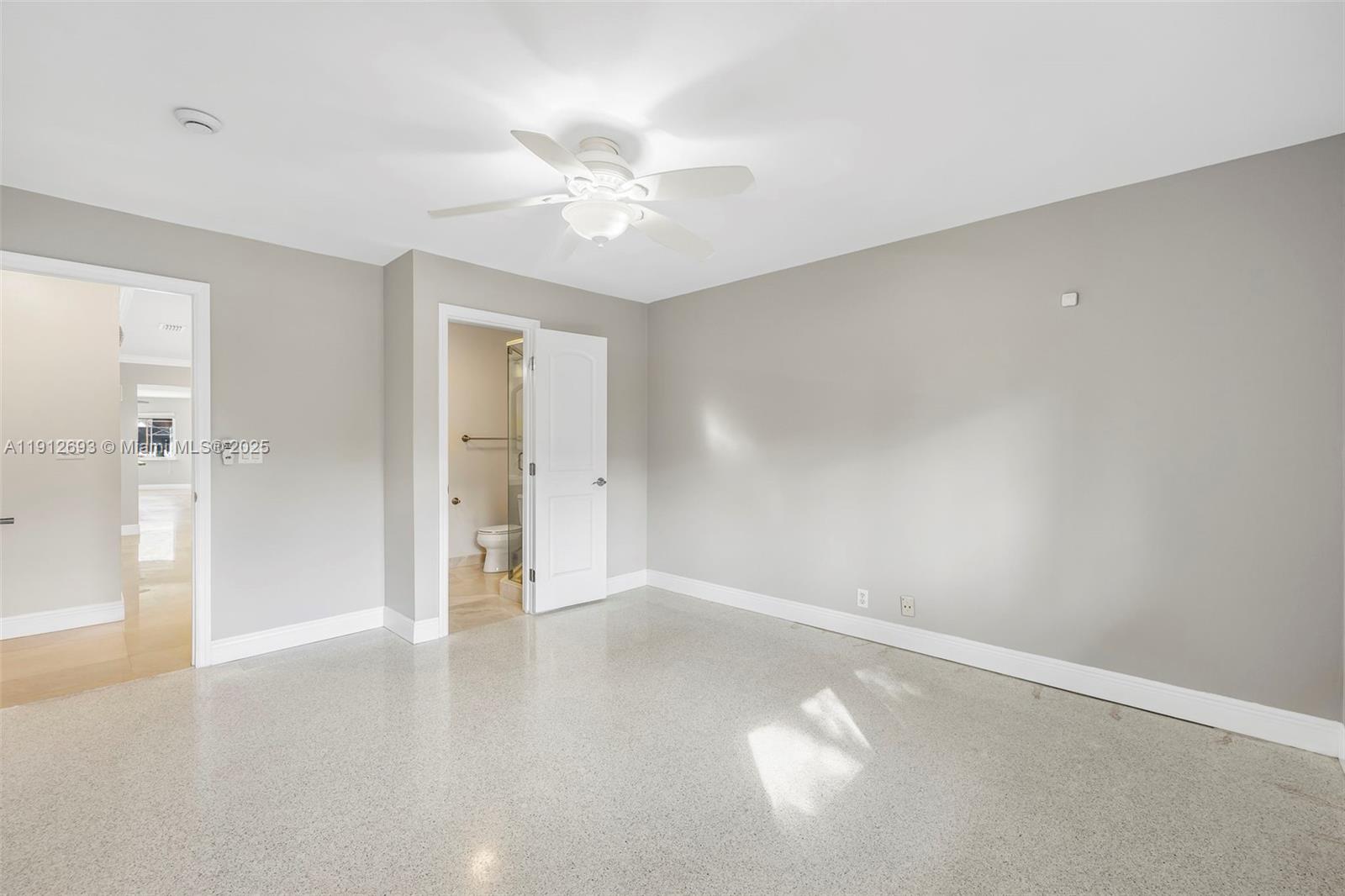 RIVIERA - Residential Lease